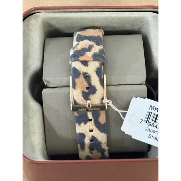 Michael Kors MK2931 Women's Addyson Cheetah-Print Leather Watch 40mm - Picture 2 of 5